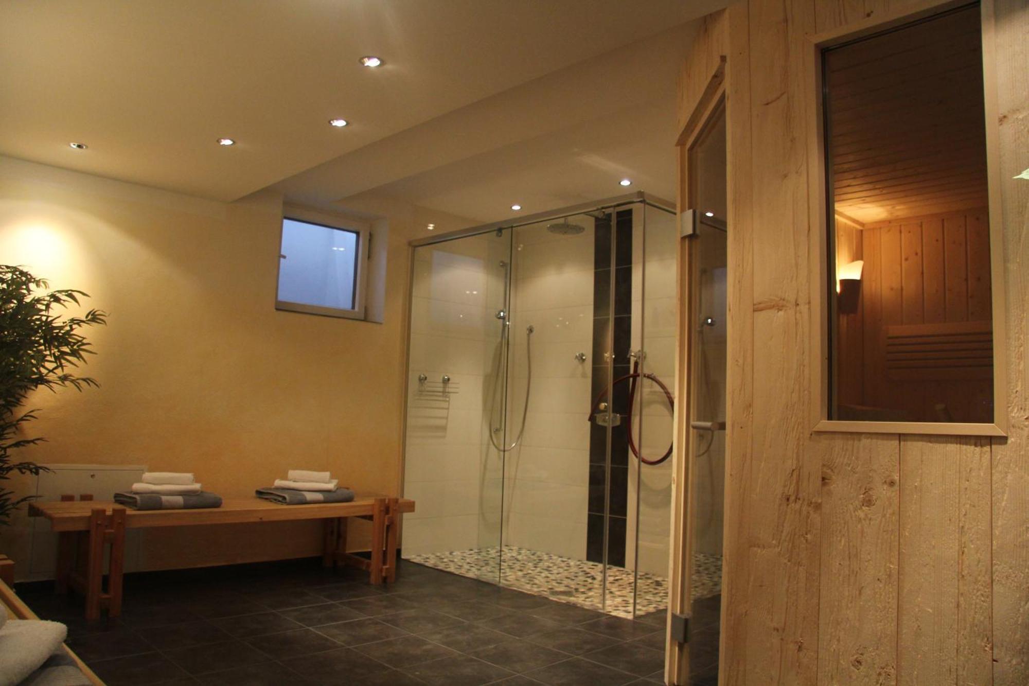 Gaestehaus Sonnleit'N เลงกรีส ภายนอก รูปภาพ