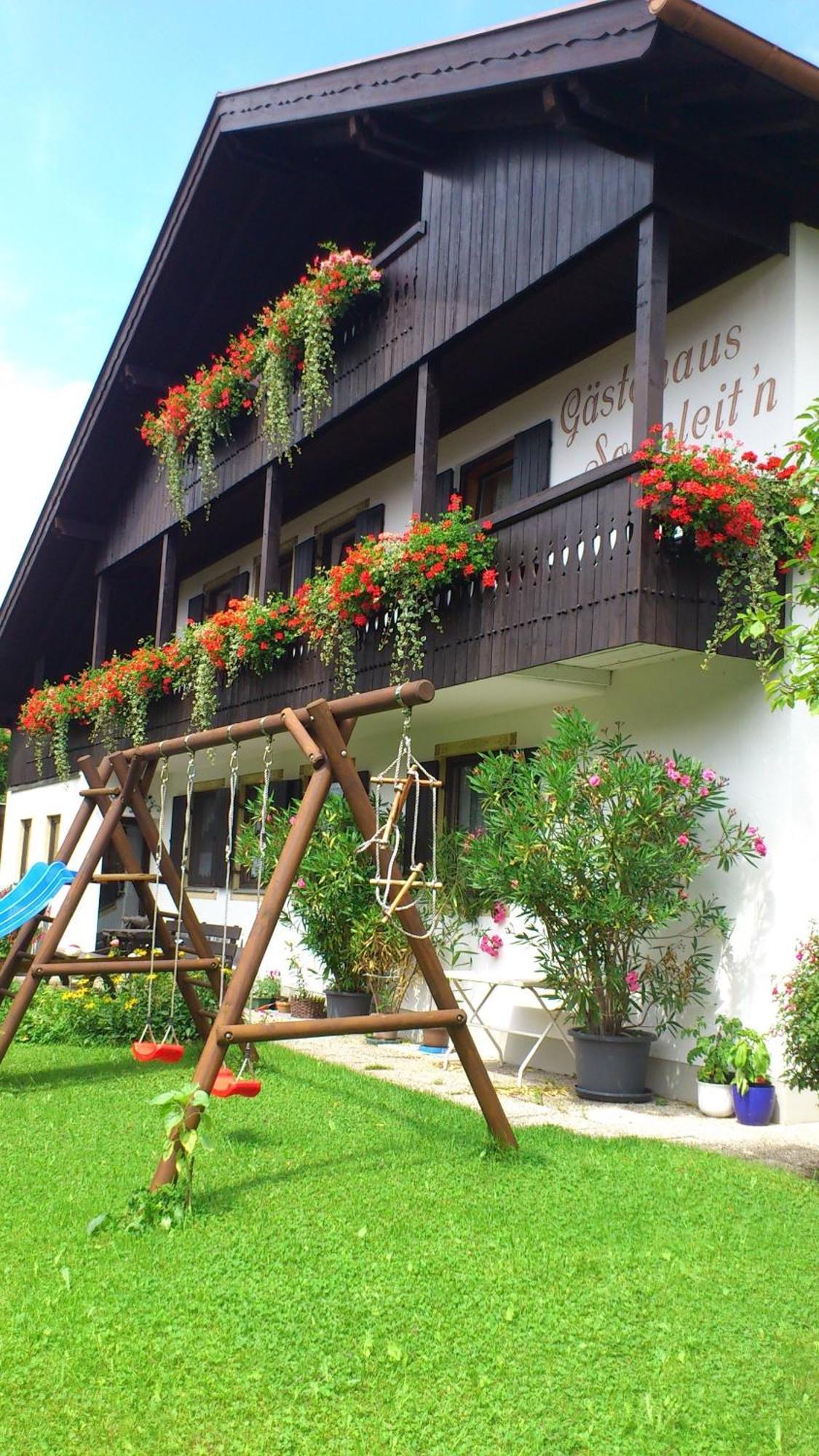 Gaestehaus Sonnleit'N เลงกรีส ภายนอก รูปภาพ